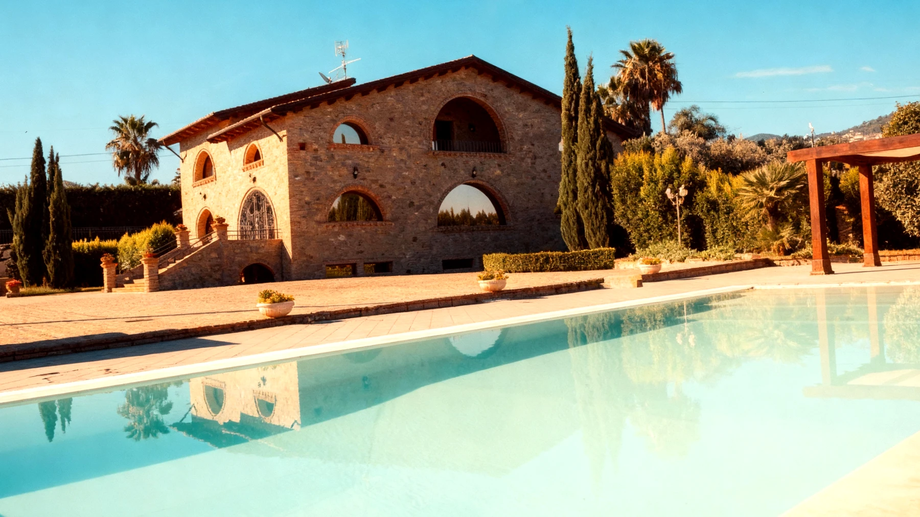 Un posto al sole 2025-12-29T10:35:09.364Z"