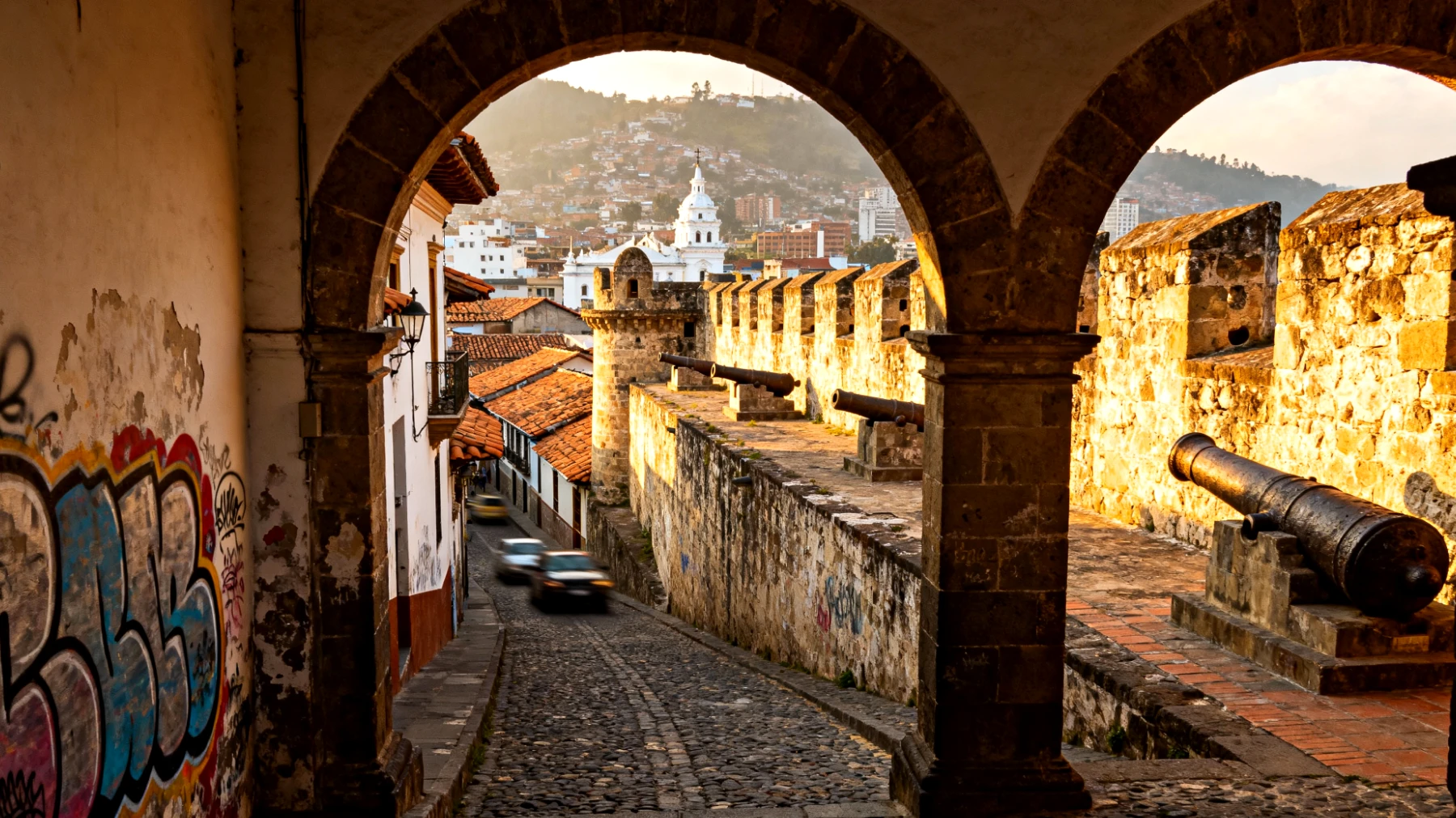 Quito - Centro Storico e Fortezze Coloniali"